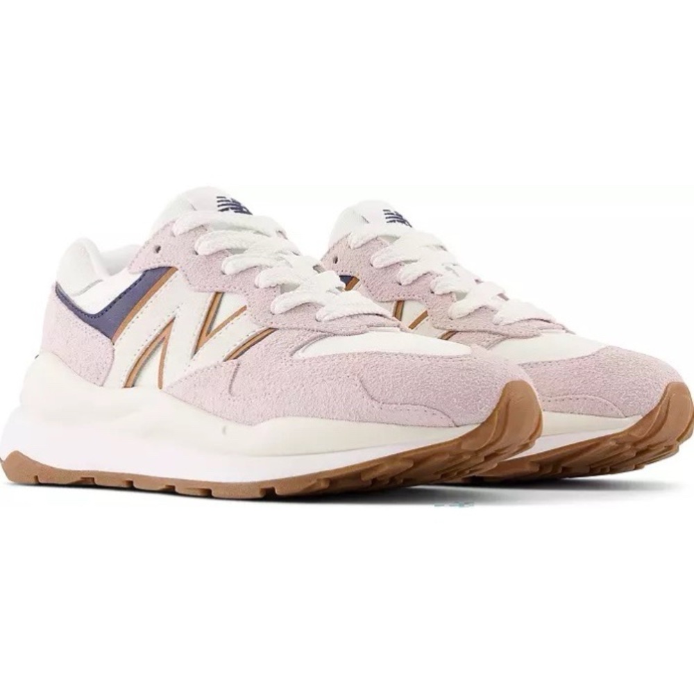 New Balance 5740 Women’s pink/white sneakers size 8.5